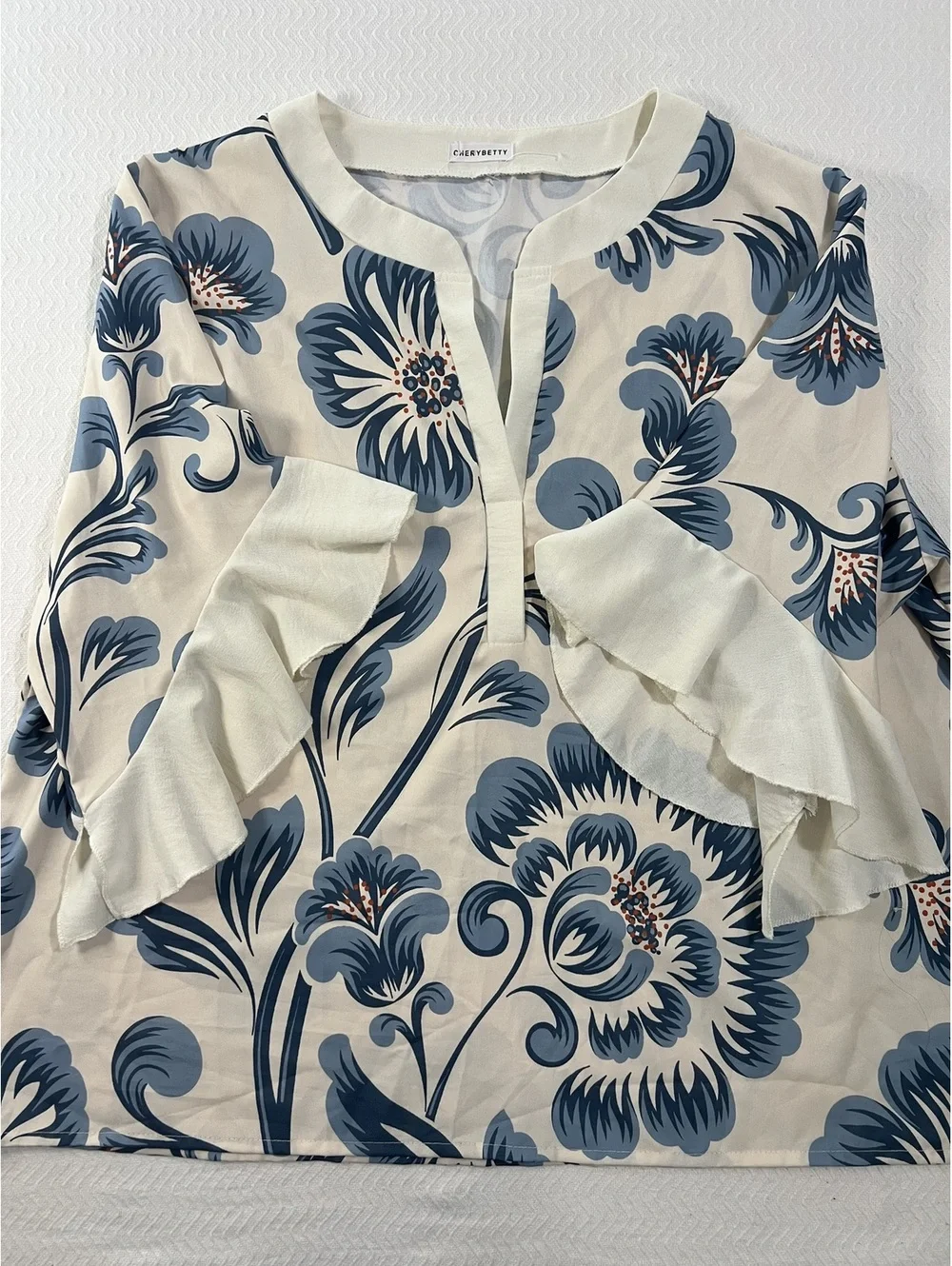 Catherine's Plus Size 3XL Floral Print Ruffle Sleeve Top - Picture 1 of 6